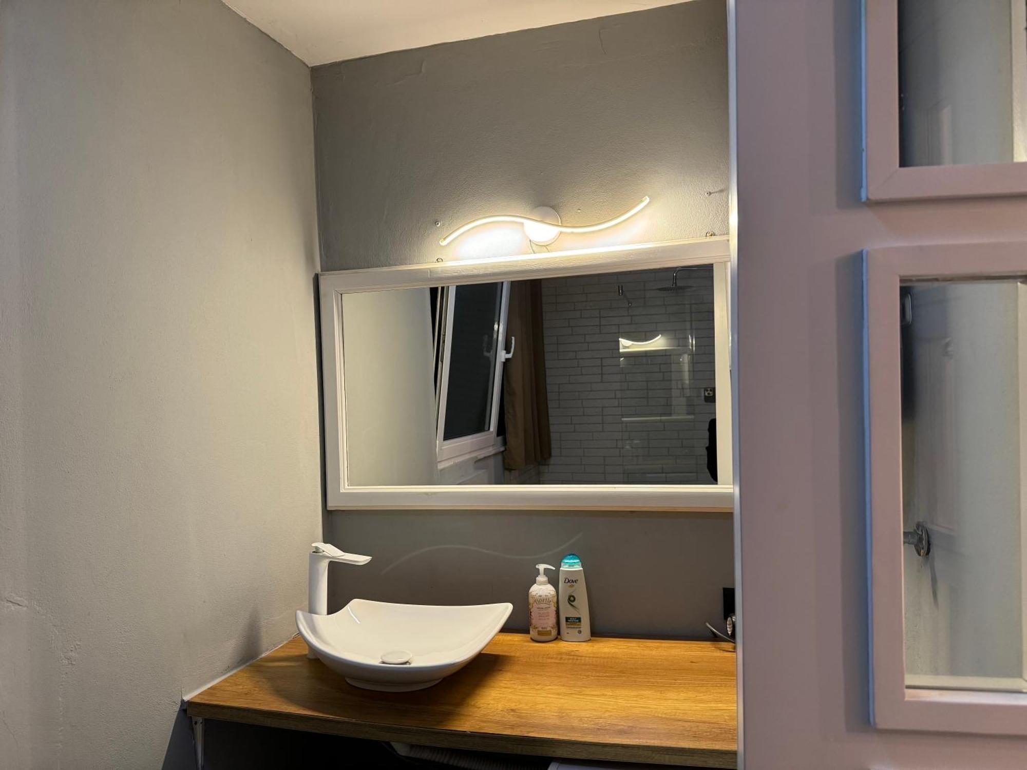 Nikki Apartments 3 Τίρανα Εξωτερικό φωτογραφία